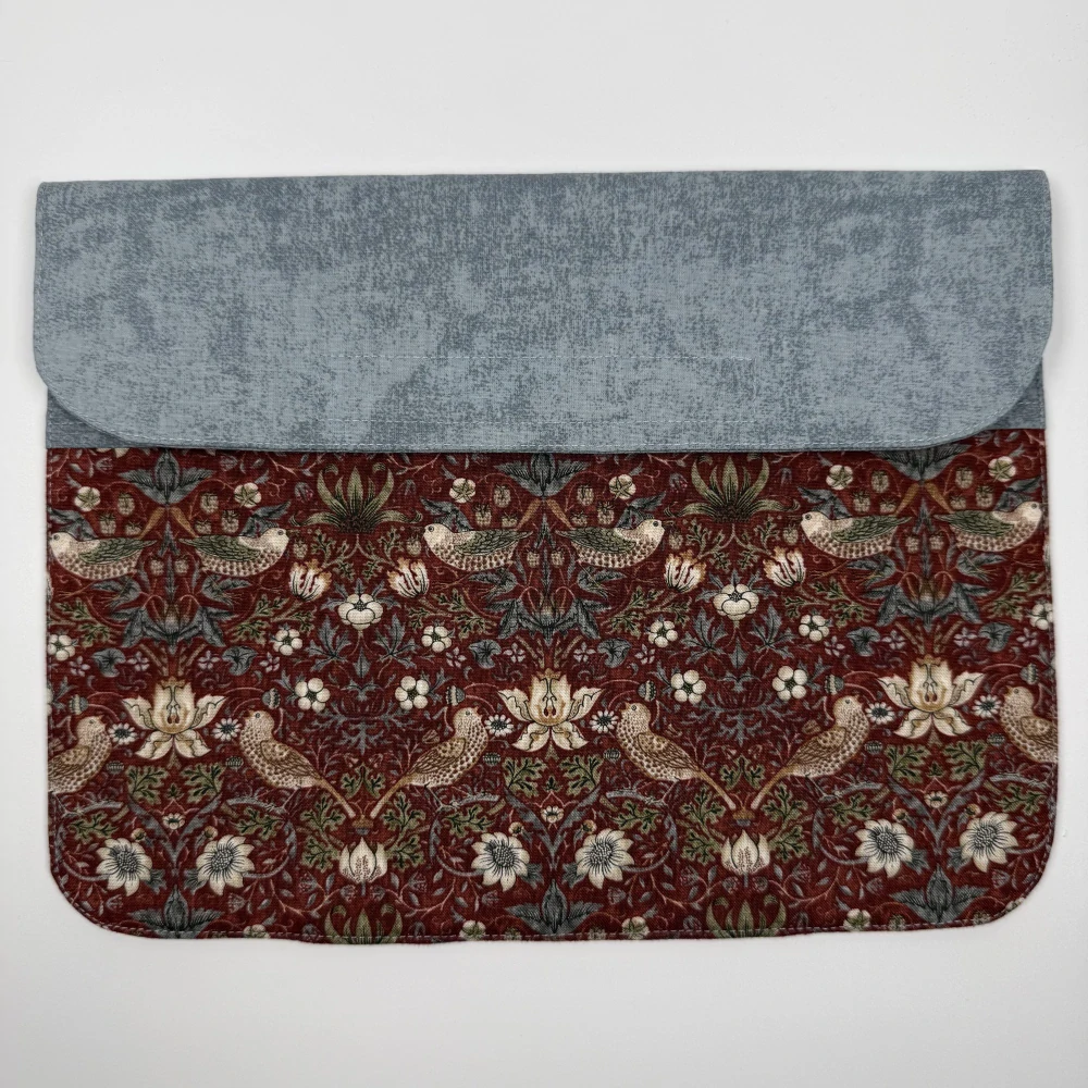 Pouzdro na tablet - Ptáčci na červené (William Morris)