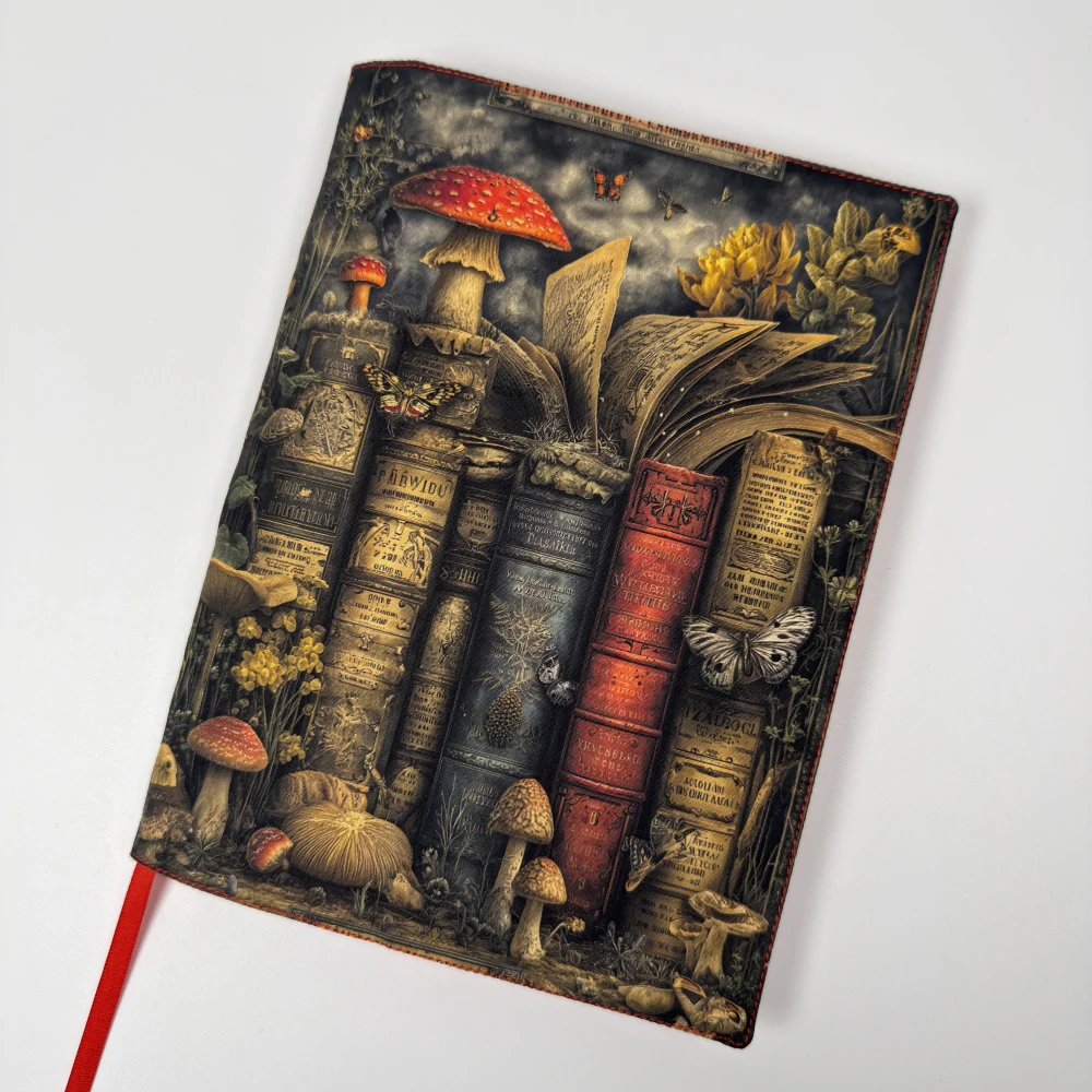 Kouzelná knihovna s muchomůrkami – fantasy obal na knihu, velikost M plus