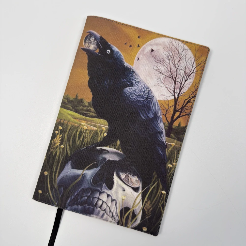 Havran a lebka při úplňku – fantasy obal na knihu, velikost M