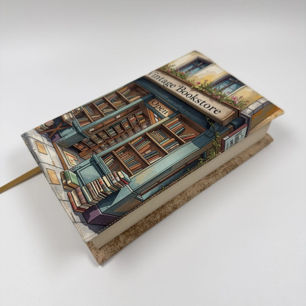Látkový obal na knihu – Vintage Bookstore, velikost M plus