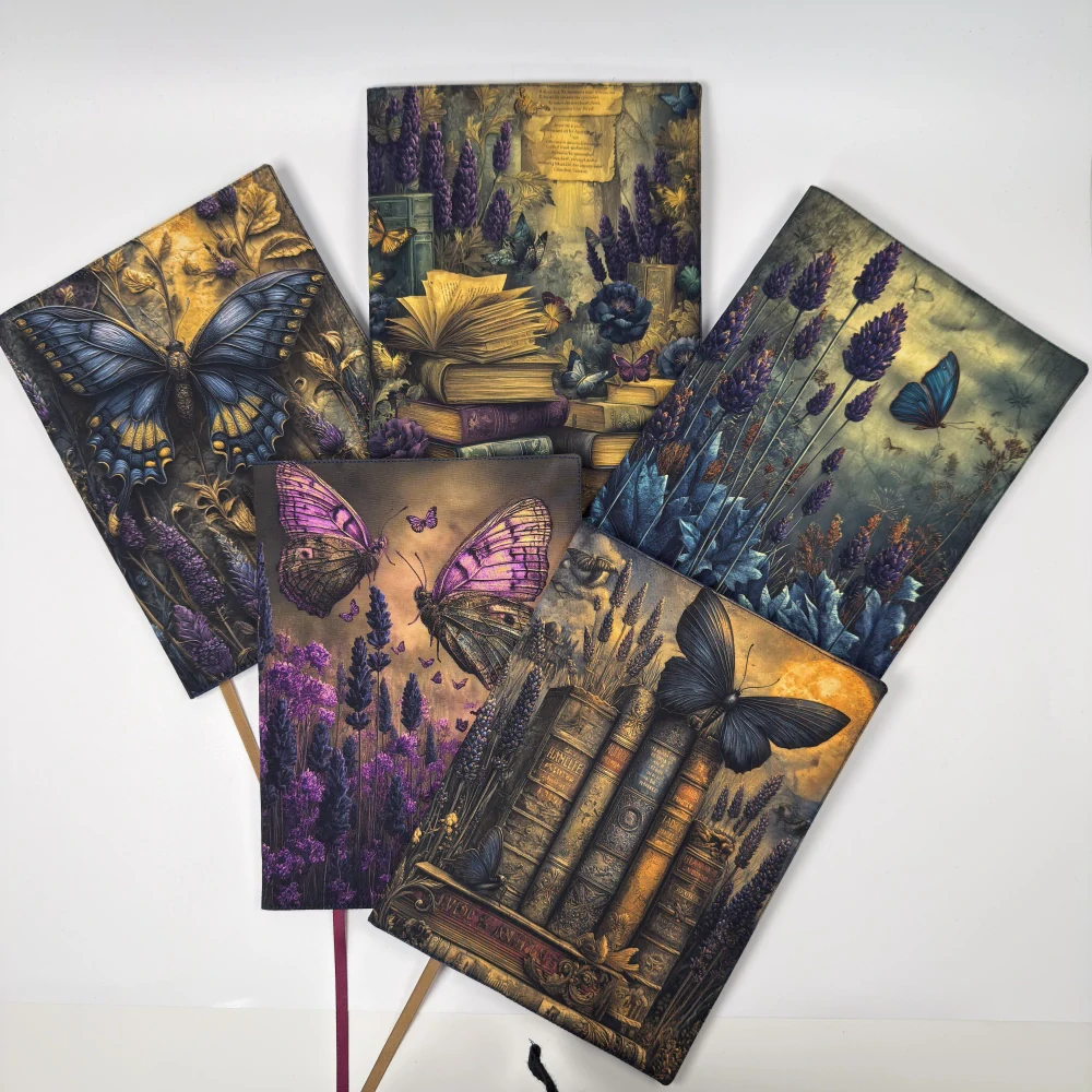 Kouzelná knihovna v levanduli – fantasy obal na knihu, velikost M plus