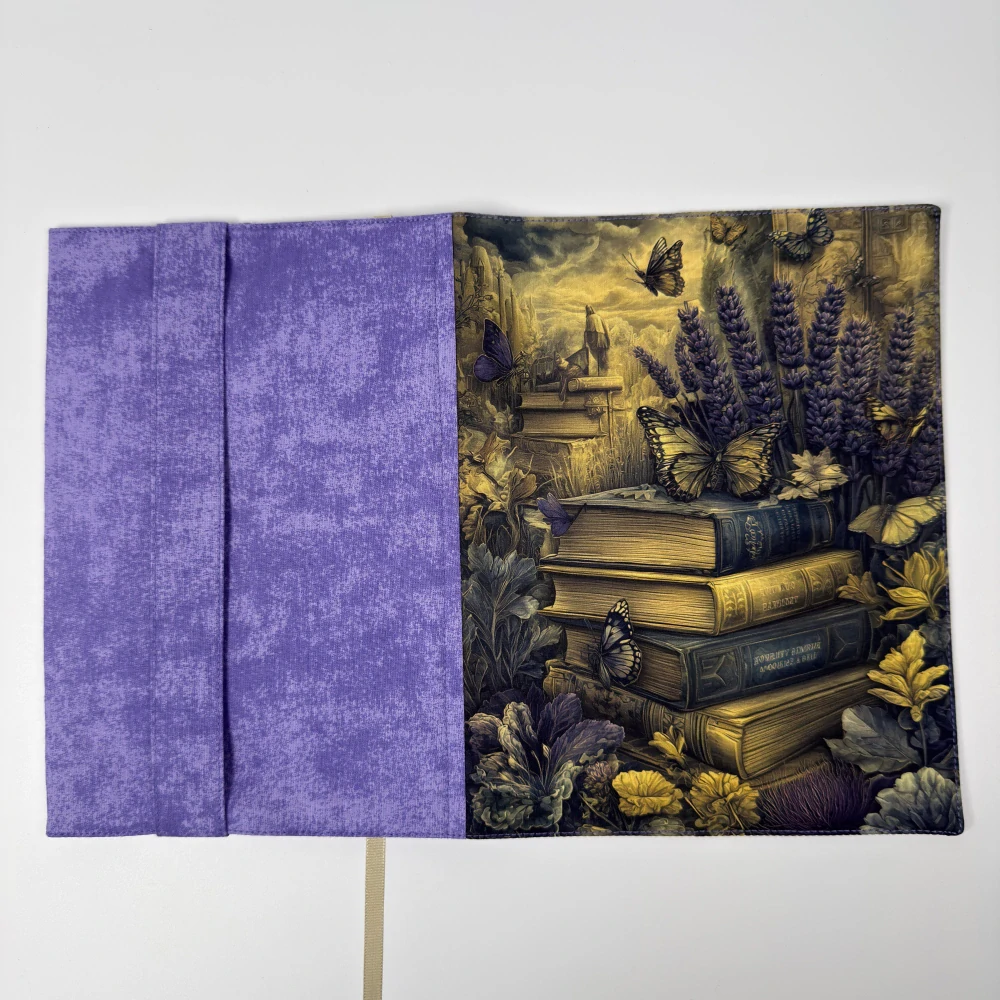 Knihy, motýli a levandule – obal pro milovníky knih, velikost M plus