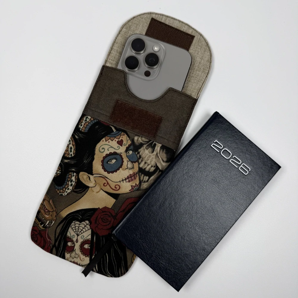 Pouzdro na mobil - Temná elegance