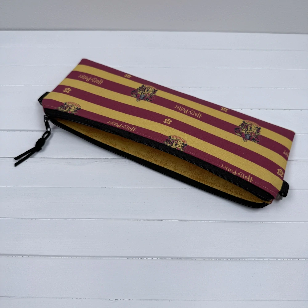 Pouzdro univerzální - nápis Harry Potter 