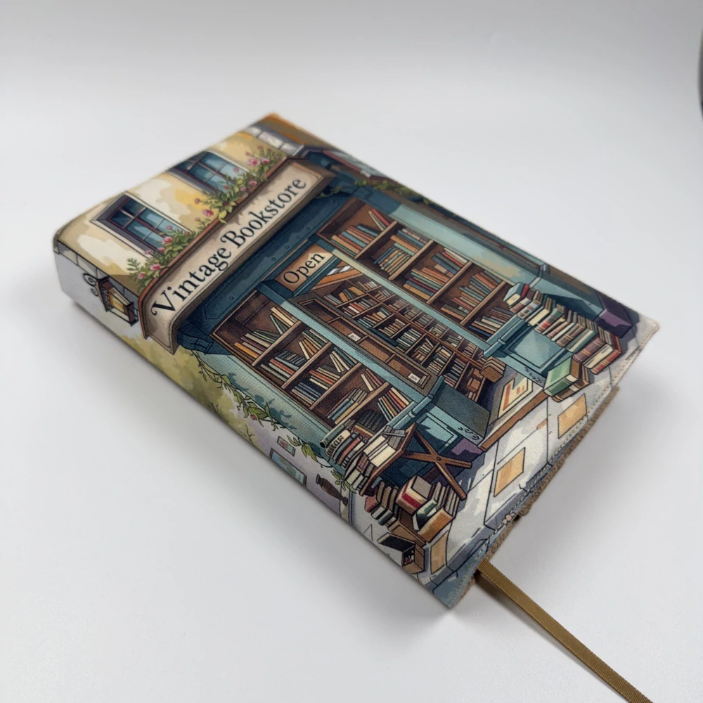 Látkový obal na knihu – Vintage Bookstore, velikost M plus