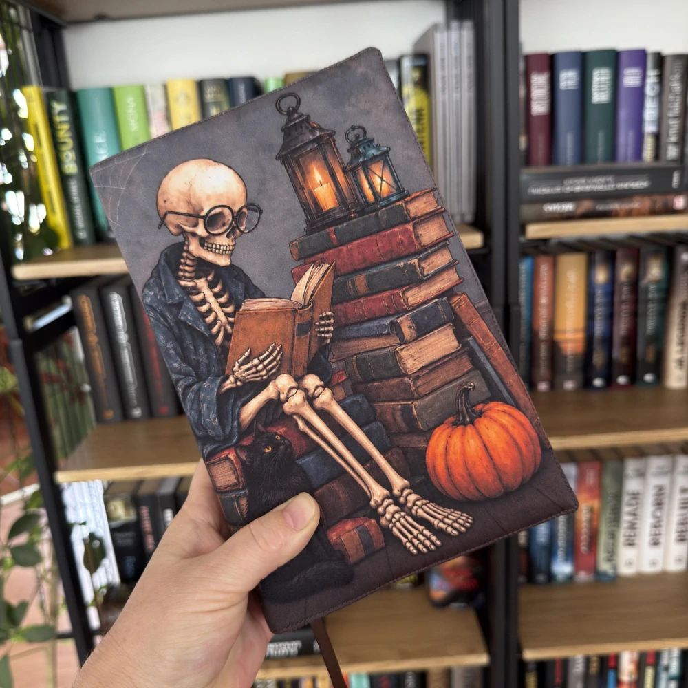 Kostlivec knihomol – halloweenský obal na knihu, velikost L