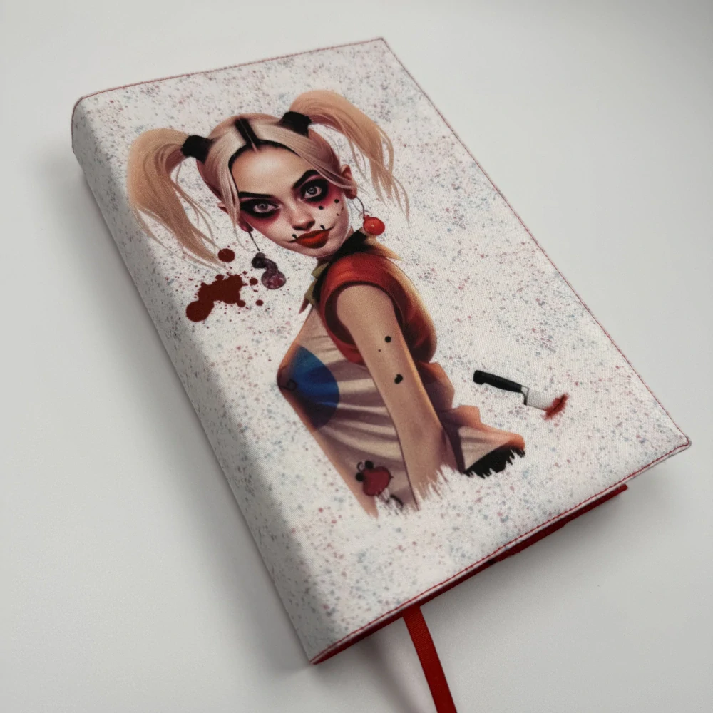  Nastavitelný obal na knihu – Harley Quinn, červená doplňková látka, velikost L