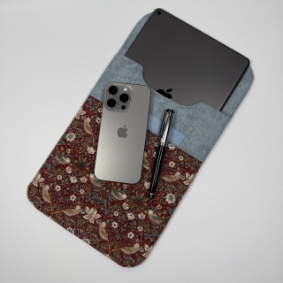 Pouzdro na tablet - Ptáčci na červené II.  (William Morris)