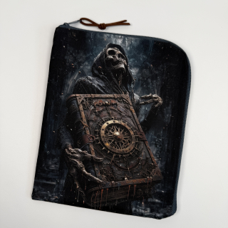 Pouzdro na čtečku – Strážce zakázané knihy, velikost L (13 × 18 cm)